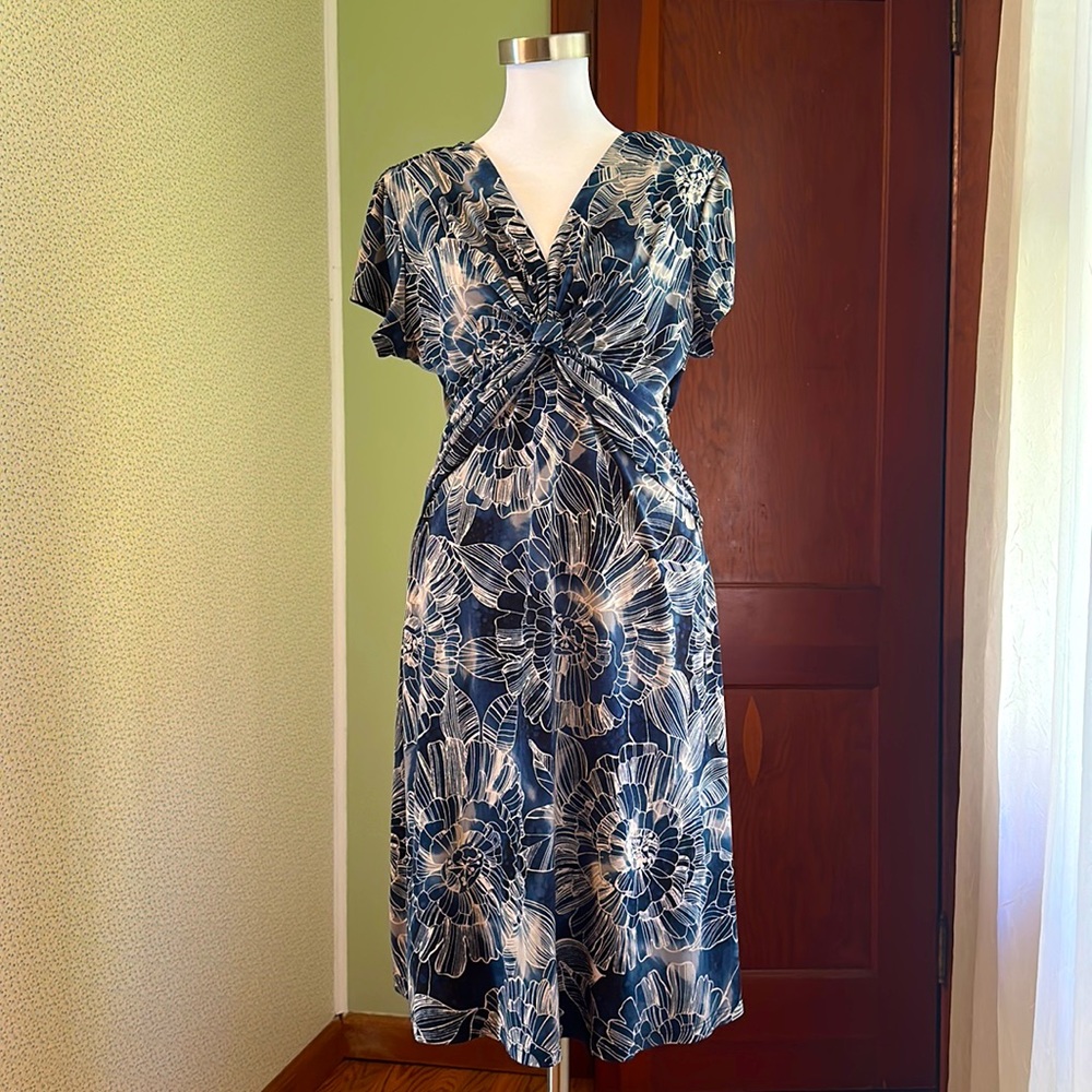 ‘Connected’ Swingy Stretchy Blue Flower Dress, Size 12